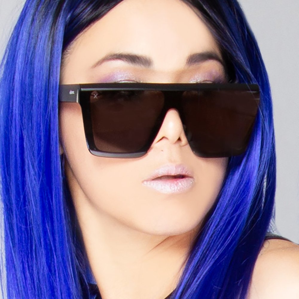 Unlocked Sunglasses in Matte Black/Grey Mirror